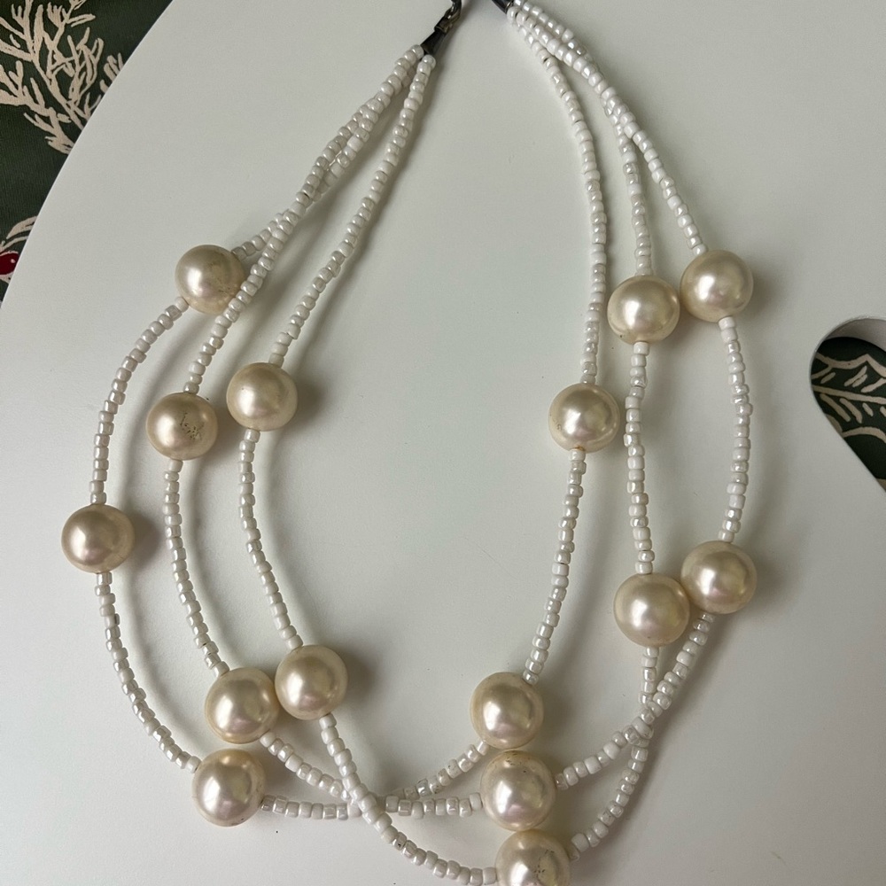 Elegant White Pearl Necklace
